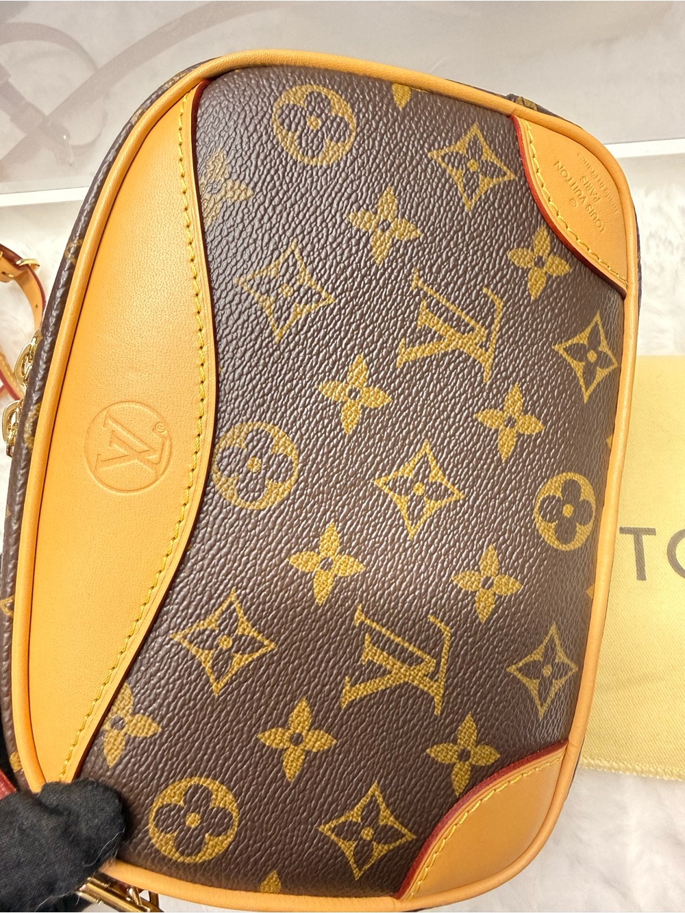 LOUIS VUITTON-Deauville Mini w/ Detachable Strap Monogram Canvas-Microchip EO:16 - Picture 8 of 16